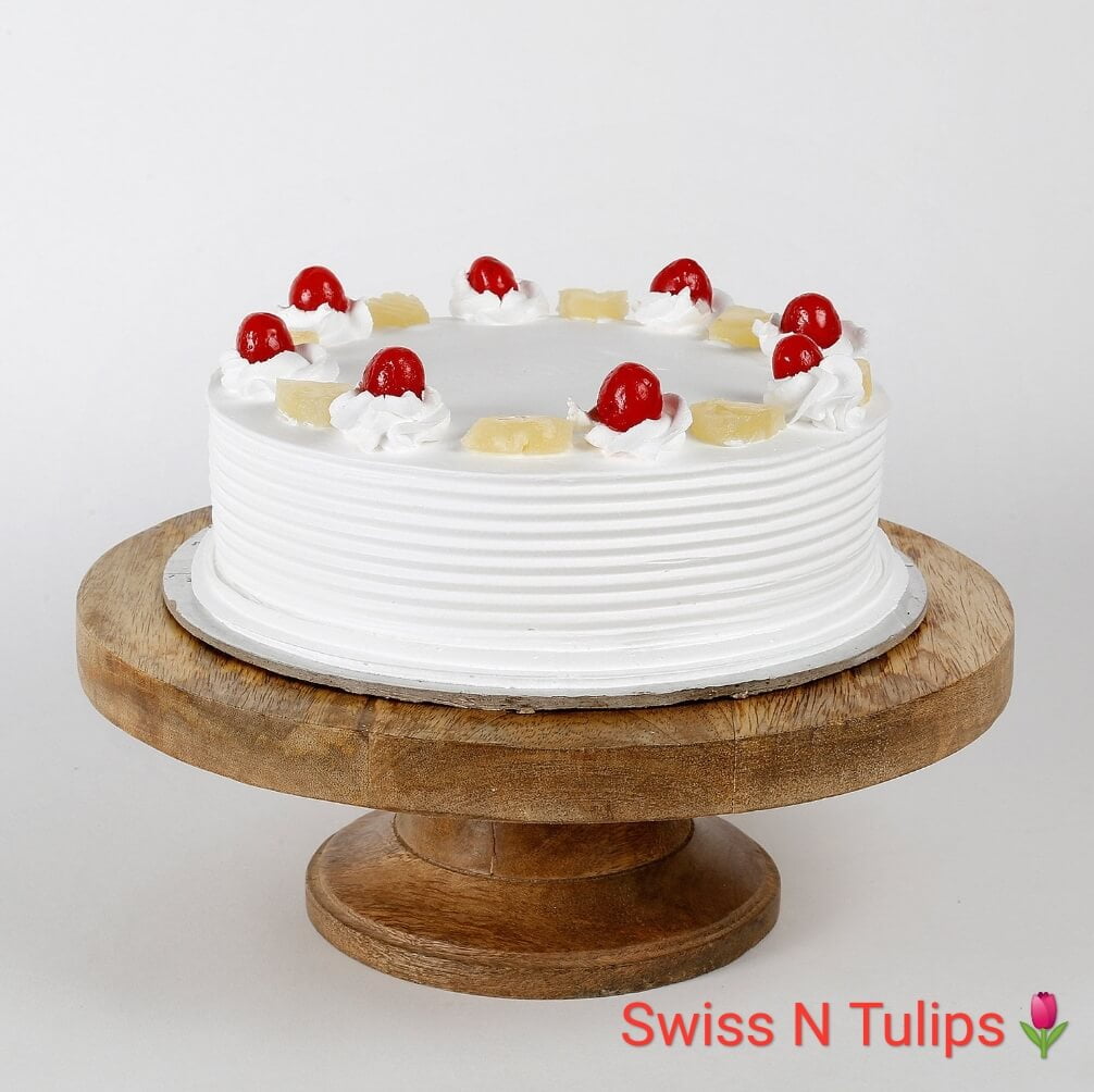 PINEAPPLE CAKE