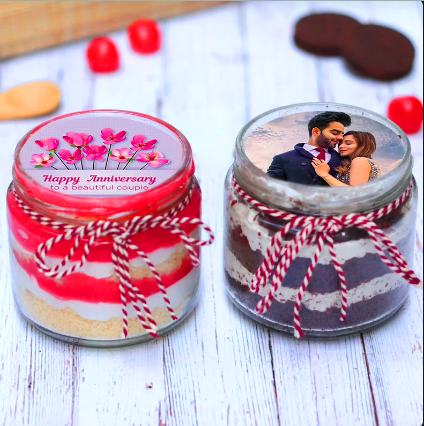 Anniversary Strawberry N Oreo Jar Cakes Anniversary Strawberry N Oreo Jar Cakes