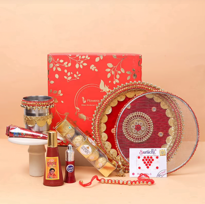 Red Sargi Shringar N Rochers 3