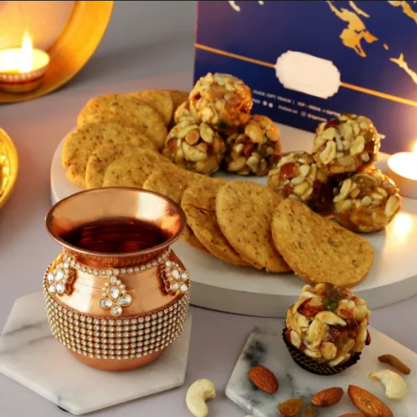 Copper Karwa With Dry Fruit Ladoo And Mathri 21 1