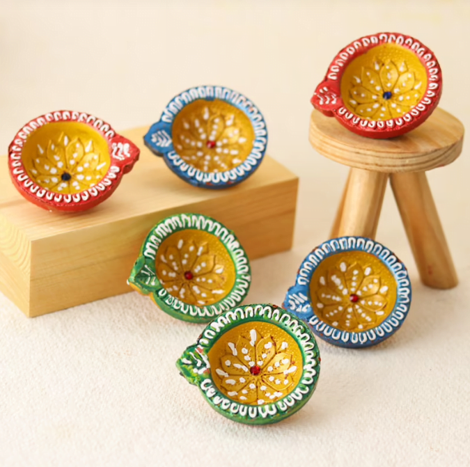 Six Auspicious Lights Diyas 43 1