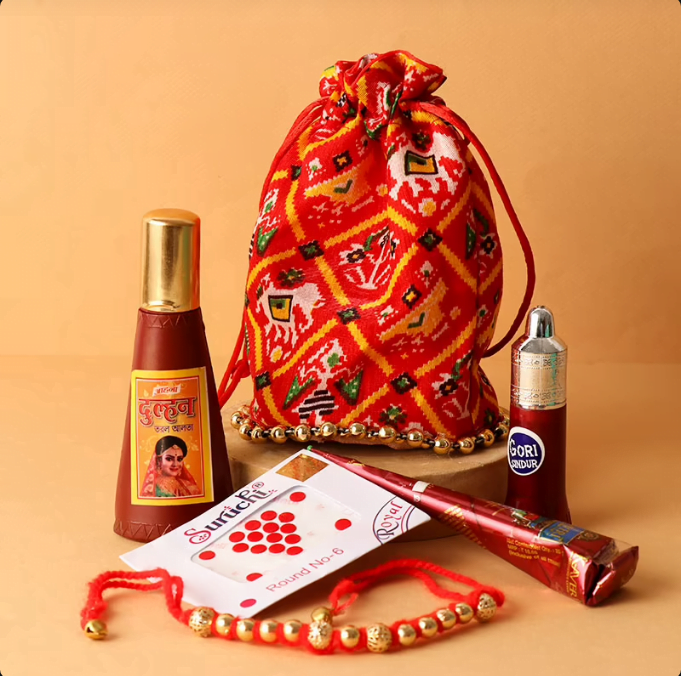 Shringar With Batua Potli Bag Shringar With Batua Potli Bag