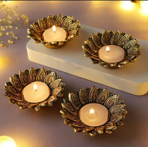 Lotus Metal T-Light Holders With T-Lights (Set of 4+4) Lotus Metal T-Light Holders With T-Lights (Set of 4+4)