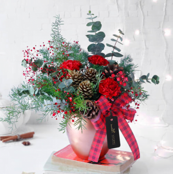 Blooming Christmas in Rose Gold Vase Blooming Christmas in Rose Gold Vase