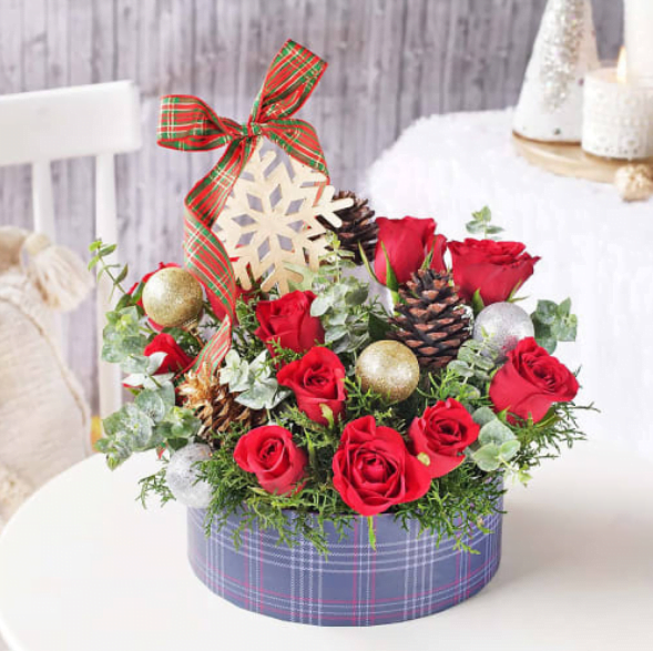 Let It Snow Floral Christmas Gift Box Let It Snow Floral Christmas Gift Box