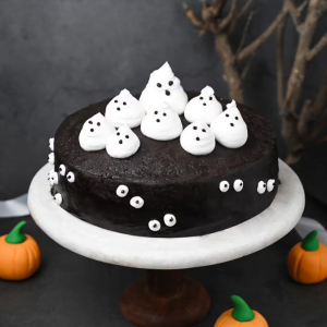 Ghosty Black White Cake